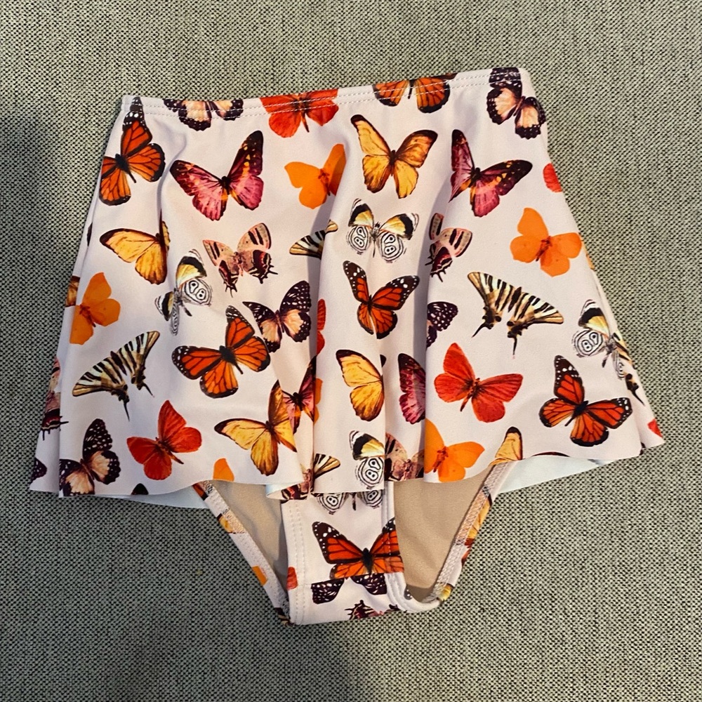Kortni Jeane Girls Who Wears Short Skirt